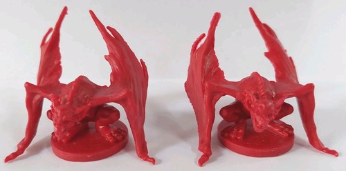 Figurines ailes rasoir rouge - ailes-rasoir,