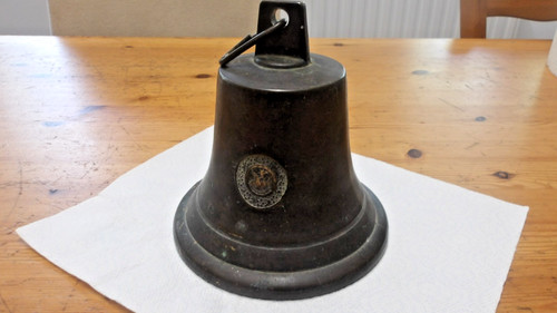 Ancienne grosse cloche - ancienne,