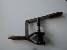 BOUCHEUSE à bouteilles à