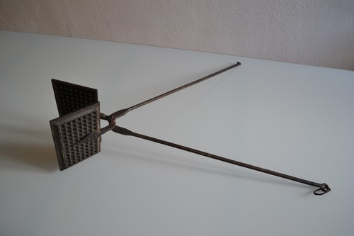Ancien gaufrier cheminee - ancien,