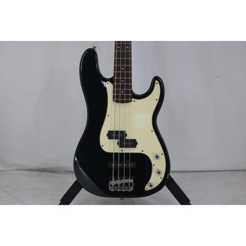 Standard bass - (squier), p-bass