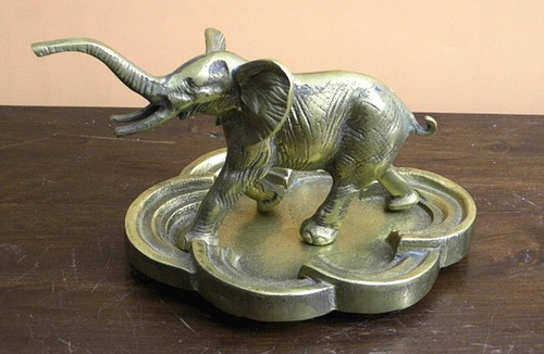 Bronze bel elephant trompe - ,