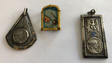 LOT 2 MEDAILLES PUBLICITAIRES NICE ET 1 BROCHE AURON MONTAGNE REF65024