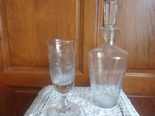 VERRE ABSINTHE 1900 + CARAFE GRAVEE/VERRE A PIED ANCIEN ABSINTHE MODELE PASTILLE