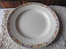 ANCIEN PLAT ROND ET CREUX