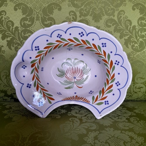 Plat barbe faience waly - à,