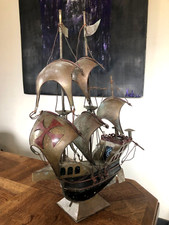 JOLI BATEAU EN MÉTAL, COQUE EN BOIS, 3 MÂTS, ÉCLAIRAGE D'AMBIANCE, VINTAGE