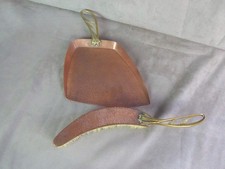 JOLI RAMASSE-MIETTES ART