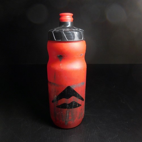 Bidon bouteille rouge - , noir