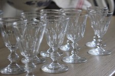 Lot de 9 Anciens Verres à Vin ou Porto en Cristal – Baccarat ou Saint Louis