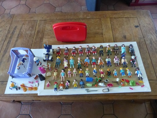 Playmobil lot de 43 - :,