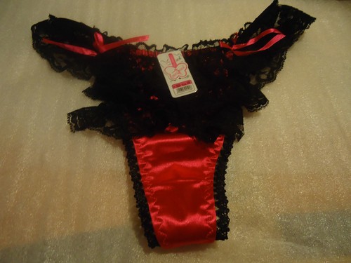 String bicolore avec dentelle - string,