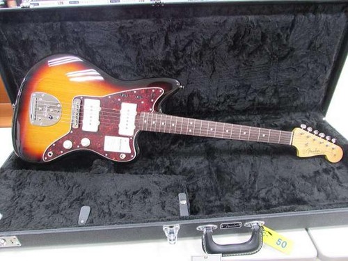 Guitare électrique fender - guitare,