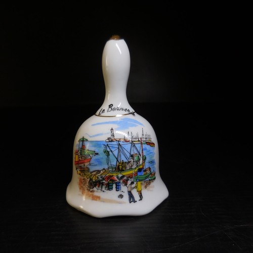N23 238 cloche - cloche, table