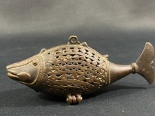 Brûle-parfum boîte à parfum forme de poisson en bronze Inde du Nord début XXe