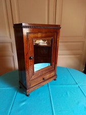 ARMOIRE A GLACE, PLACAGE DE PALISSANDRE POUR POUPEE