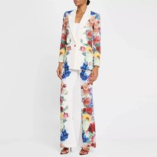 Ensemble Floral Blanc Avec Veste Sur Mesure Chic Pour Cérémonie CF50898