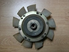 Vends hélice de ventilateur 9 pales + sa poulie pour moteur Citroen 602 cm3 et 4