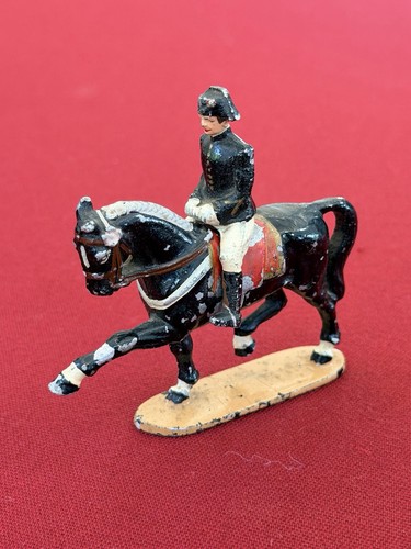 Figurine quiralu caste noir - figurine,