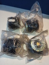 4 kits neufs de fixation de