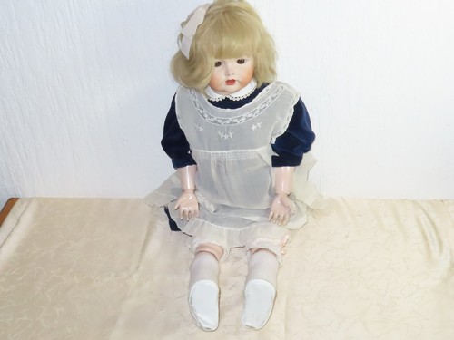 Poupée fille belle robe - en,