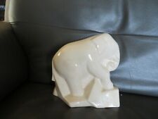 ancien éléphant en céramique craquelé dans le gout de Dolly