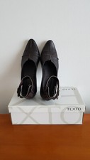 CHAUSSURES. BALLERINES. "TEXTO". CUIR MARRON.  POINTURE: 40. TRES BON ETAT.