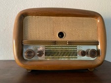 Radio a tubes vintage Minerva