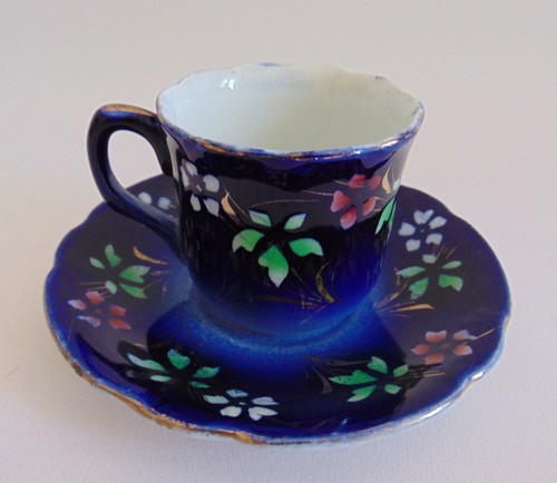 Tasse sous - sous, faience