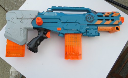 Nerf strike zombie z - nerf,