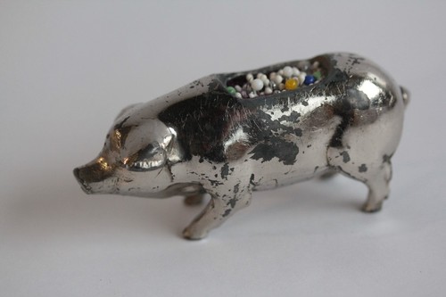 Pique aiguilles cochon - pique,