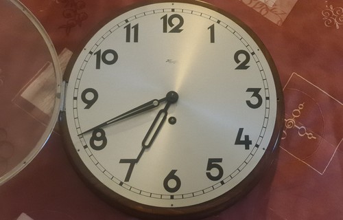Horloge murale mecanique - horloge,