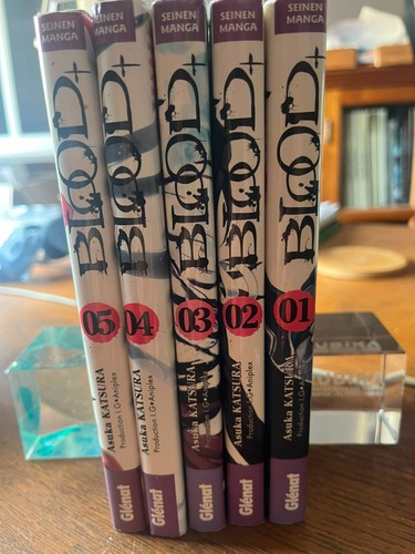 Lot mangas blood tome - +,
