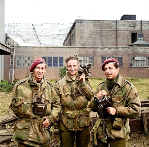 Ww2 photo airborne - ww2, market