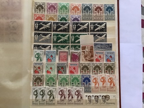 Madagascar lot timbres - madagascar:lot,