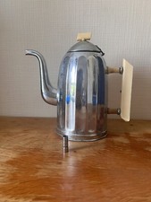 Cafetière ancienne Art Déco En Chrome Et Bakélite Rare