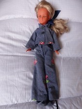 POUPEE DOLLY de marque GEGE