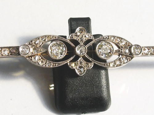 Tres belle broche ancienne des - belle,
