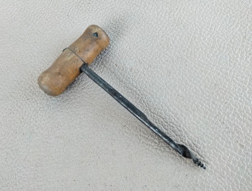 Ancien outil vrille forgé - ancien,