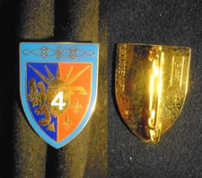 INSIGNE MILITAIRE – 4°