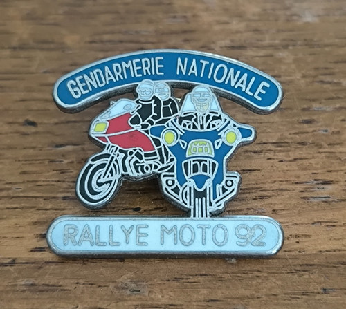 Insigne pin gendarmerie - insigne, pin's