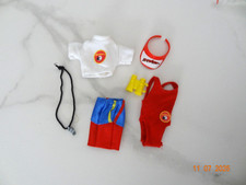 Lot tenue et accessoires vintage Barbie Mattel  Baywatch # 13199 années 1990