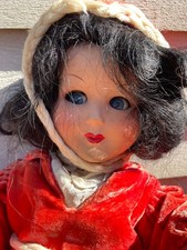 Ancienne grande poupée