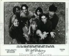 1991 Press Photo Members of