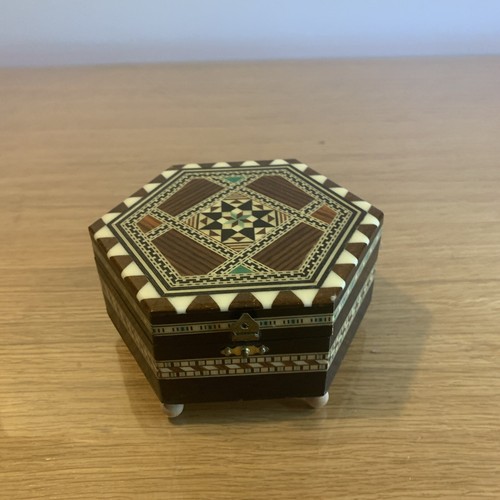 Boîte bijoux ancienne - à,