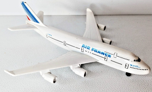 Majorette avion boeing 747 - majorette,