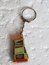 Ancien PORTE CLE  bidon de