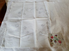 Ancien Napperon rond A Broder