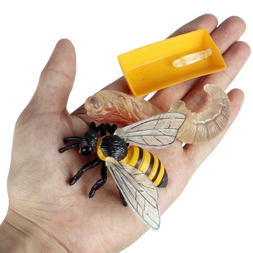 4pcs assortis figurines - 4pcs,