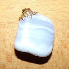 Pendentif en agate blanc